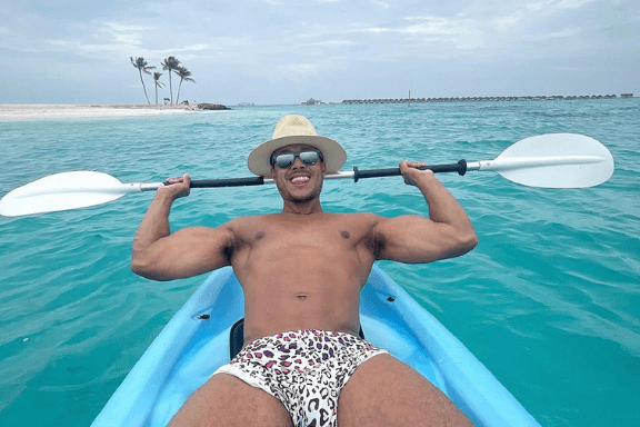 Vote for Your Fave Hottie!