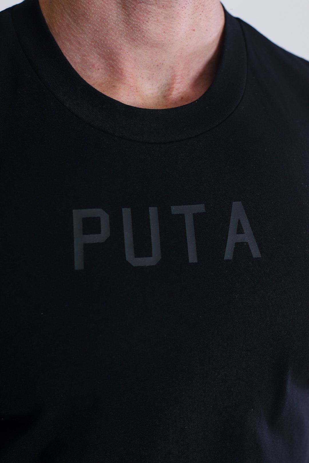 Escapism Muscle-Fit Crop Tank - Puta