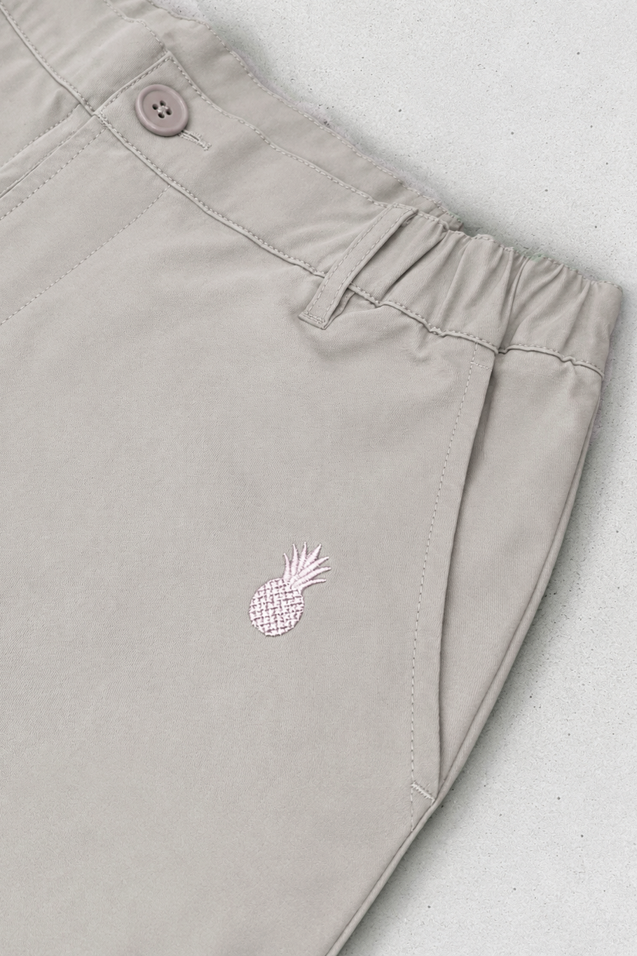 Muscle-fit Men's 2.5'' Stretchy Chino Shorts - Beige